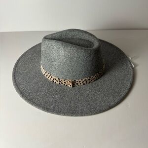 Juicy Couture one size Gray Felt Hat with Leopard Band, boho western